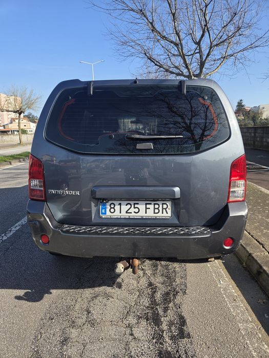 Nissan Pathinder 7l