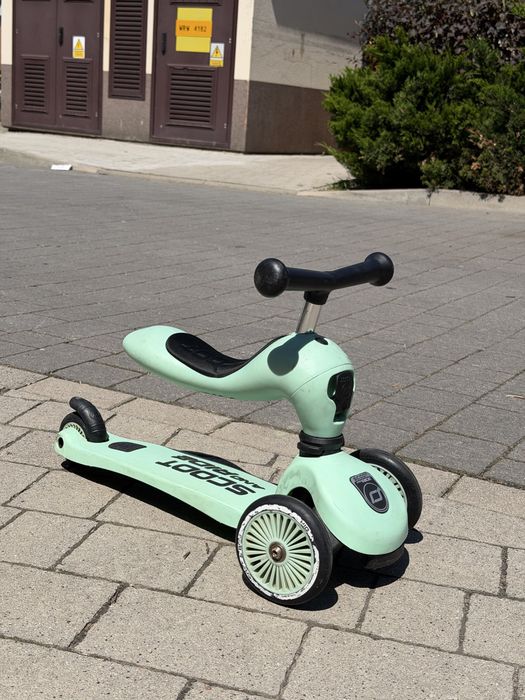 Scoot and ride plus kask