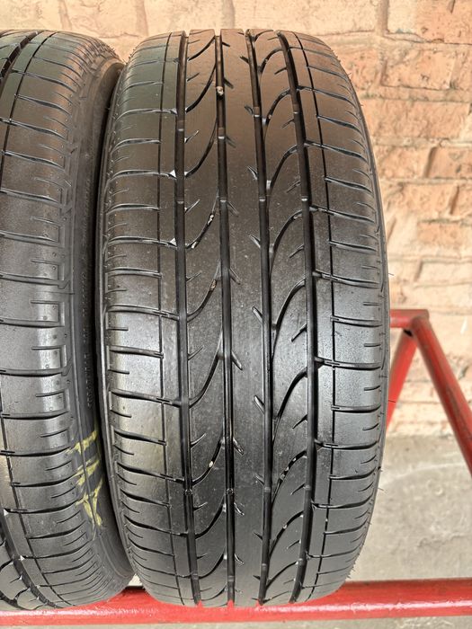 Пара літніх шин 225/45R19 Bridgestone
