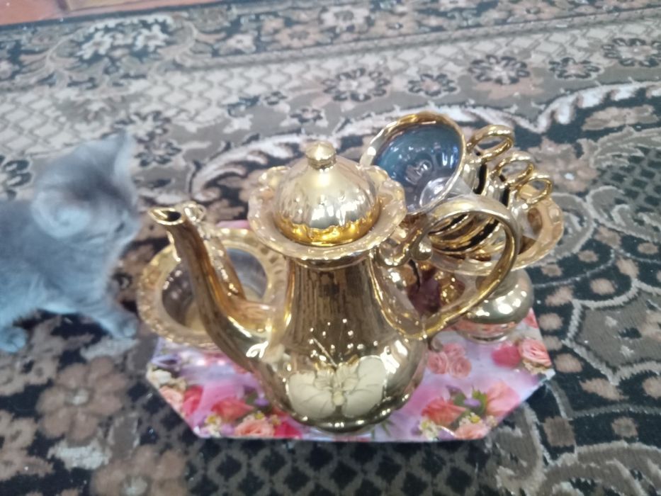 Сервіз золотий з ліпниною