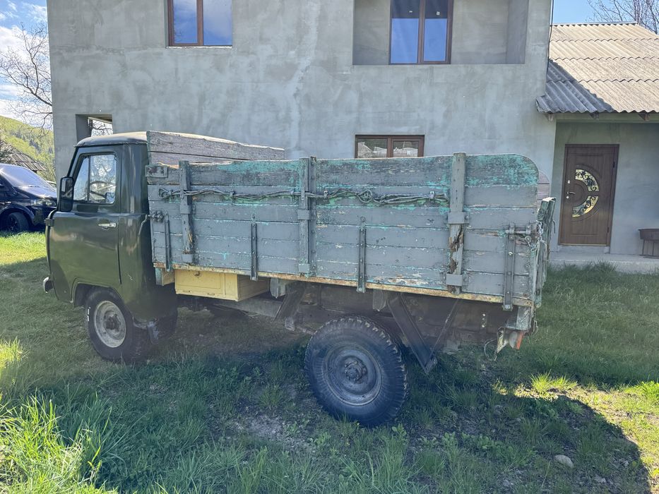 Продам уаз бортовий
