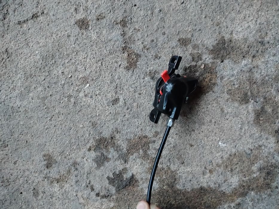 Передні гідравлічні гальма Shimano MT401 плюс ротор на 160