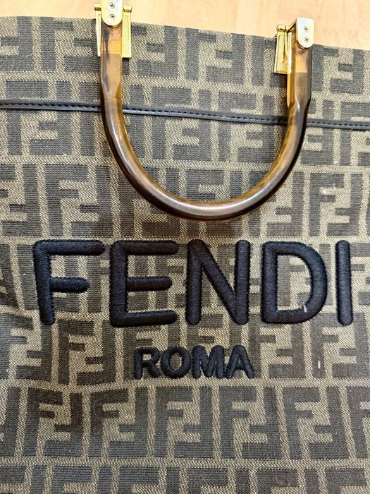 Сумка Fendi  , всі лого