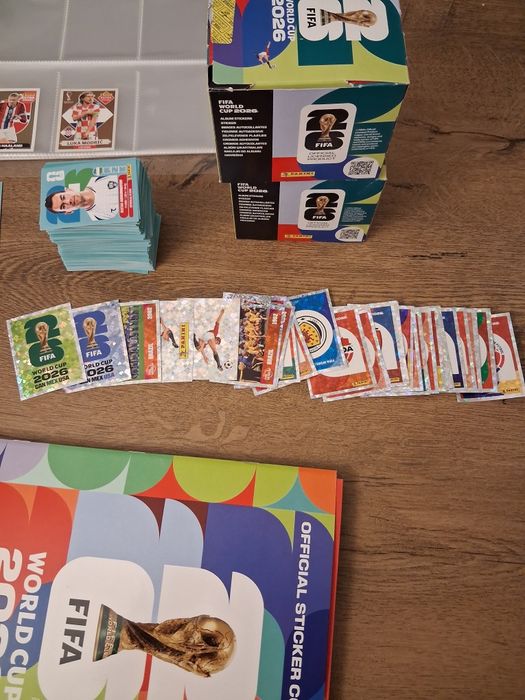 Vendo ou troco  cromos mundial 2026