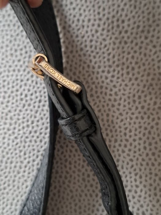 Michael Kors ciemny granat cudna listonoszka Hudson small