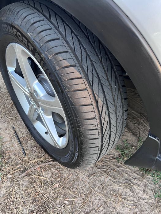 Автомобиль саньенг коранда