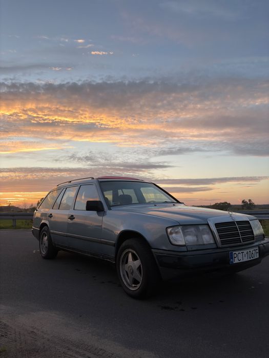 Mercedes-Benz W124