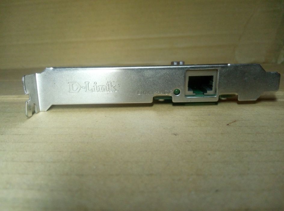 Сетевой адаптер D-Link DFE-520TX, сетевая карта