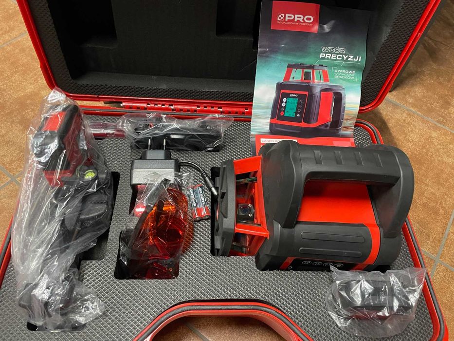 PRO LR-500D profesjonalny niwelator laserowy rotacyjny z czerwoną wiąz