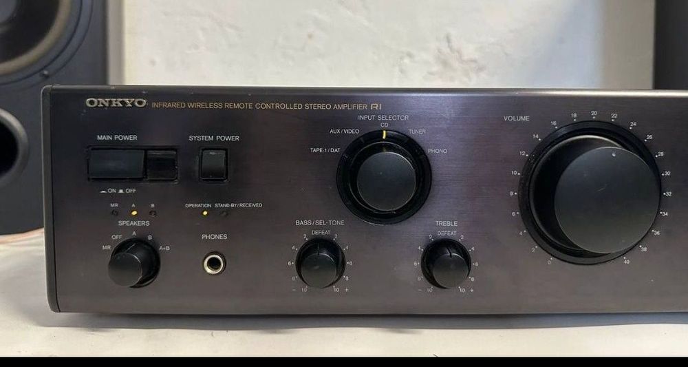 Wzmacniacz stereo Onkyo A-8830, 2*109 Watt, Japan