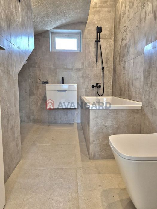 Таунхаус з ремонтом, с.Нові Петрівці, Київська обл.