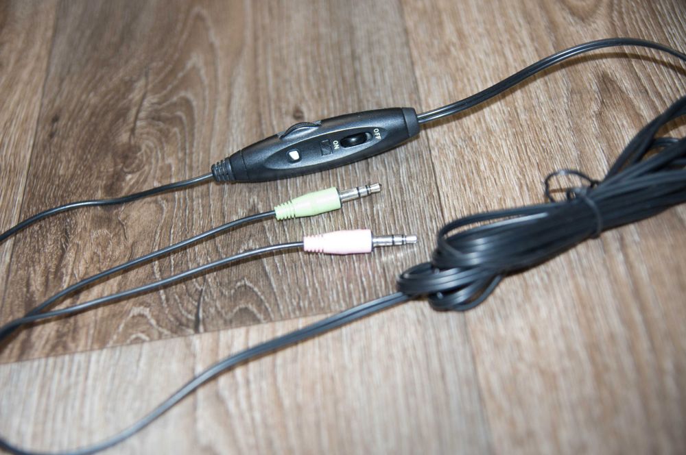 Навушники з мікрофоном Sennheiser PC 136