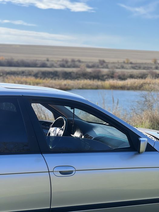 Продам BMW E39 2.0