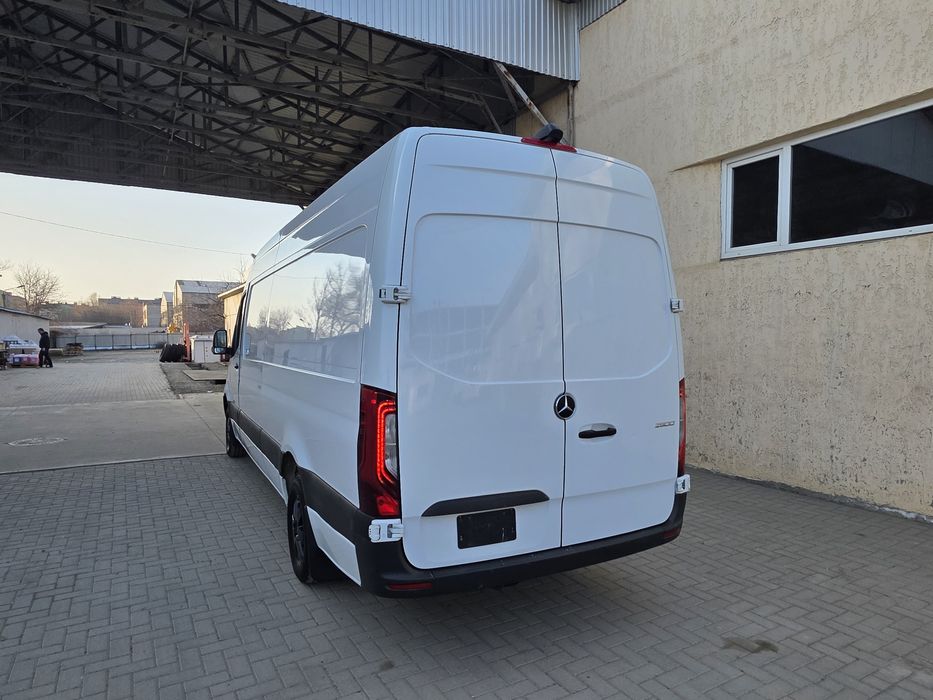 Mercedes-Benz Sprinter 319 Long на автоматі