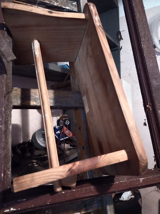 Stołek taboret mały drewniany zabytkowy Rustic