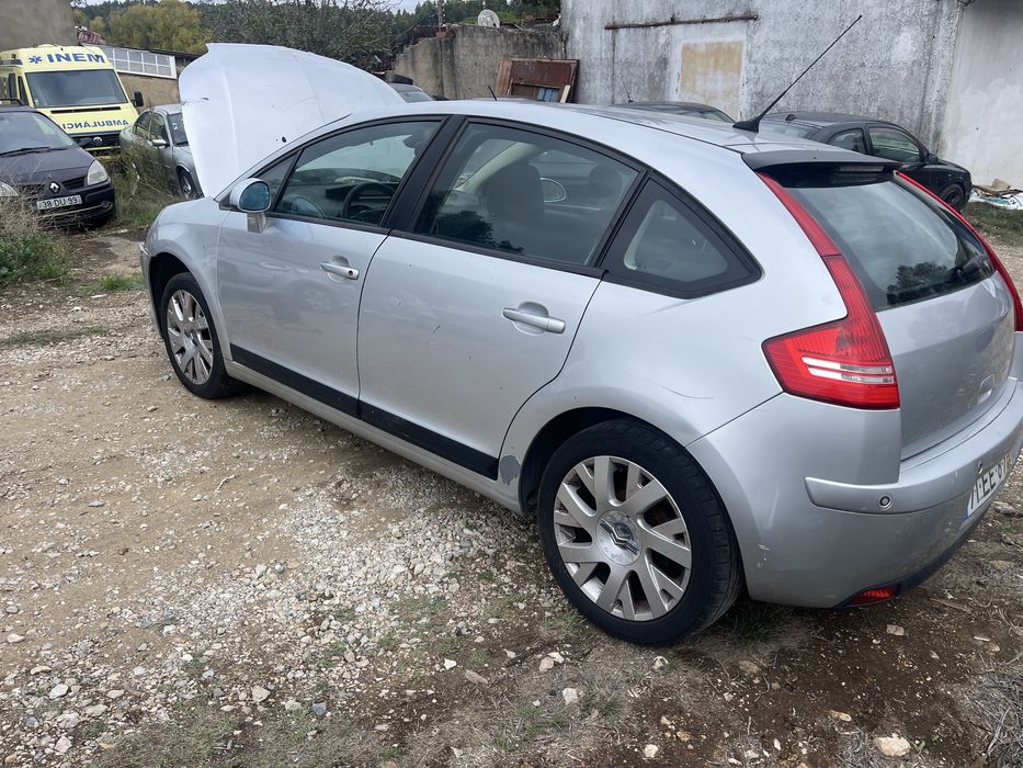 Citroen c4 acidentado a andar