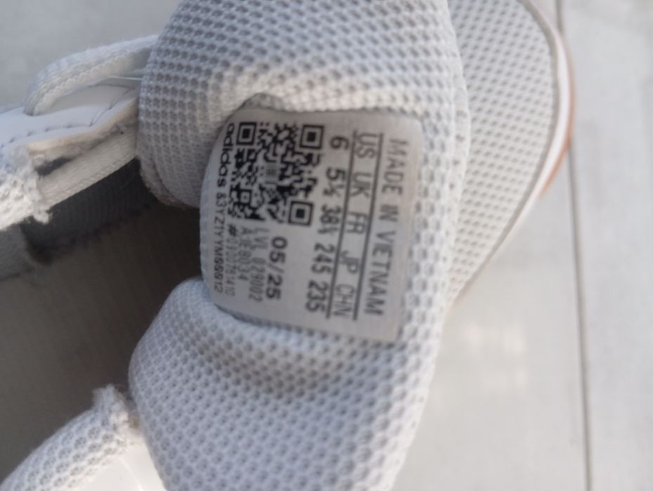 Buty adidas halowe r.38.5