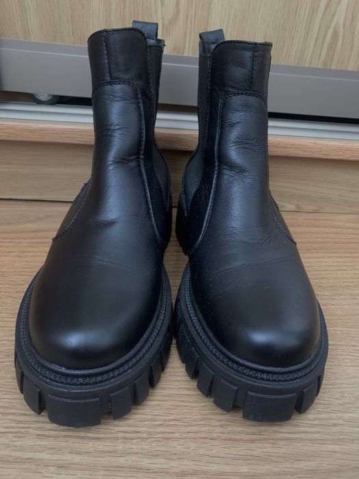 Чоботи, челсі