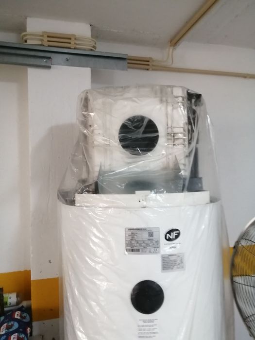 Vendo protecções para bomba de calor Daikin