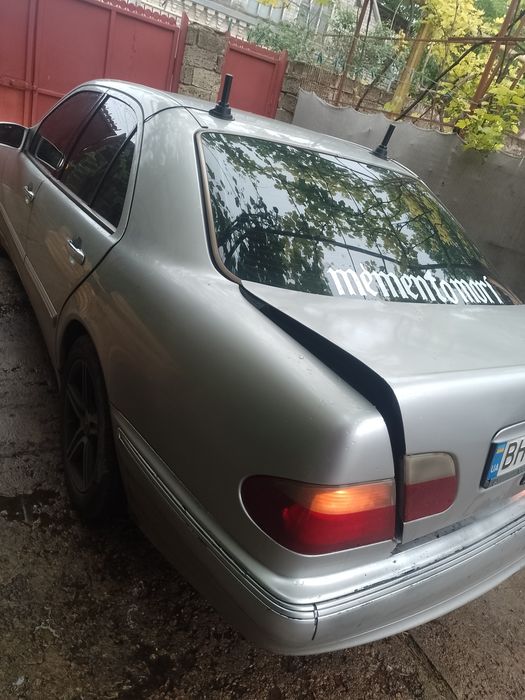 Мерседес w210 ,2,7