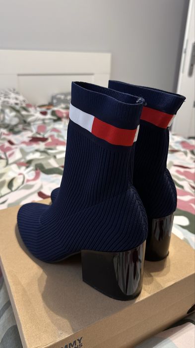 Botki Tommy Hilfiger rozm. 41