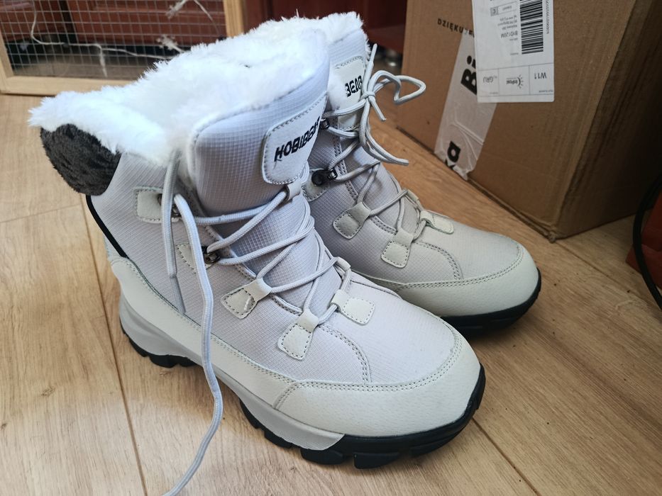 Buty zimowe, ocieplane