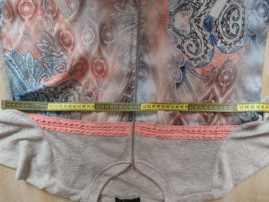 Sweterek/bluzka na suwak