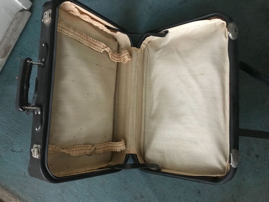 últimos dias - Mala  de viagem vintage em pele para uso ou decoração