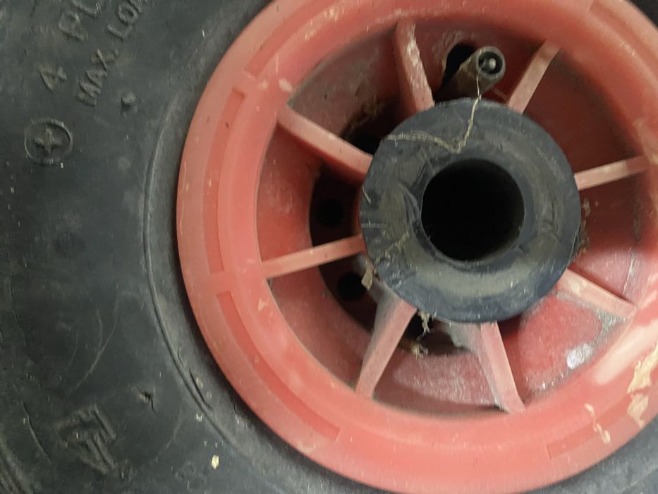2 Rodas pneumaticas para carro de armazém