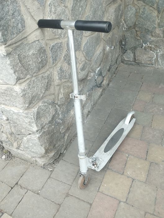 Самокат складний з Німеччини.