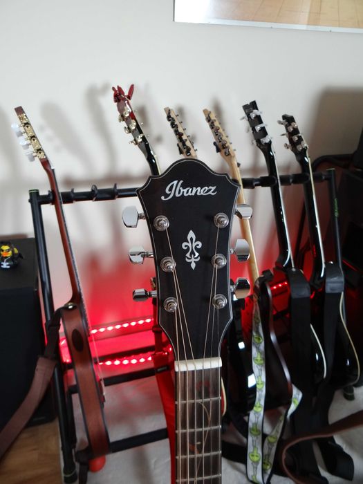 Gitara elektroakustyczna Ibanez AE325 + case, pasek