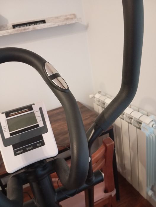 Elíptica em excelente estado64751008343683122