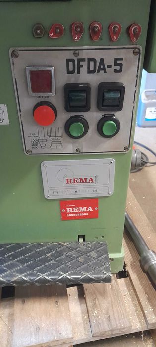 Frezarka GOMAD z wózkiem bocznym