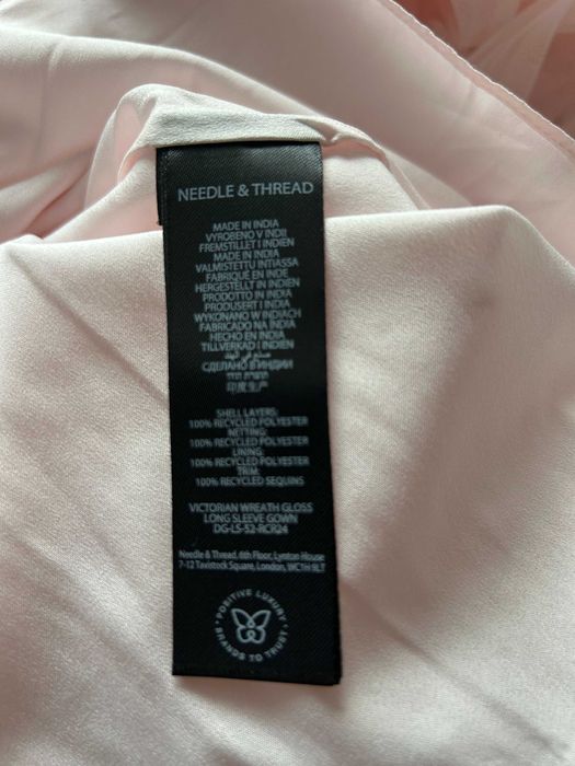 Suknia Ślubna Needle & Thread  Victorian Wreath Gloss Long Sleeve Gown