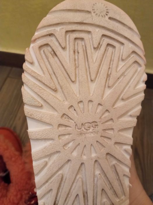 Угги для девочки 3-4 года