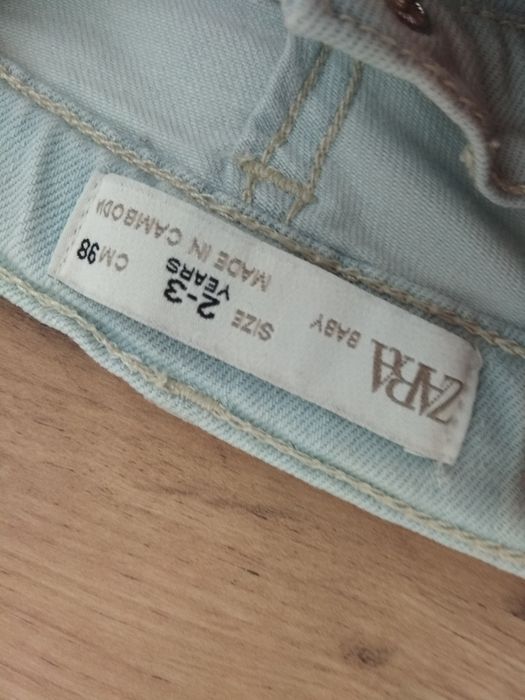 Spodnie jeansowe dla dziewczynki Zara 98