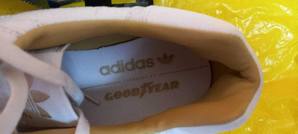 Buty Adidas GoodYear Białe r.42 NOWE!