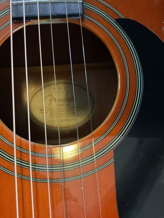 Guitarra fender acústica