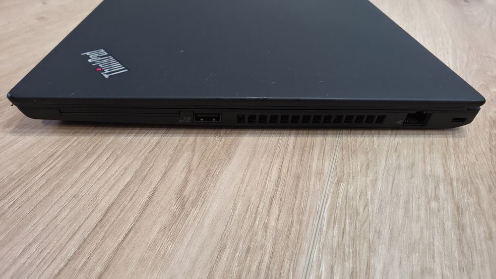 Lenovo ThinkPad T14 – i7 / 32 GB RAM / SSD