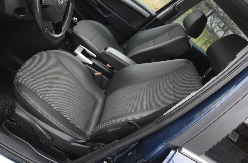 Opel Zafira 2011 1.8  ГБО