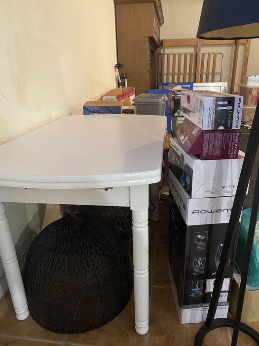 Vários móveis e decoração