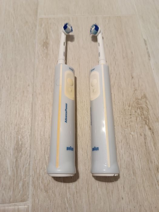 szczoteczka elektryczna oral-b Braun 4716