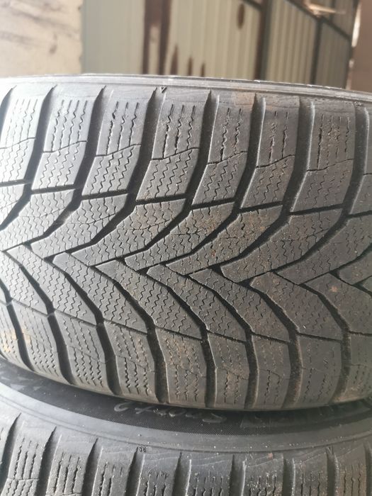 Opony zimowe Nexen 235 50 R18