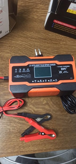 Продам зарядний пристрій