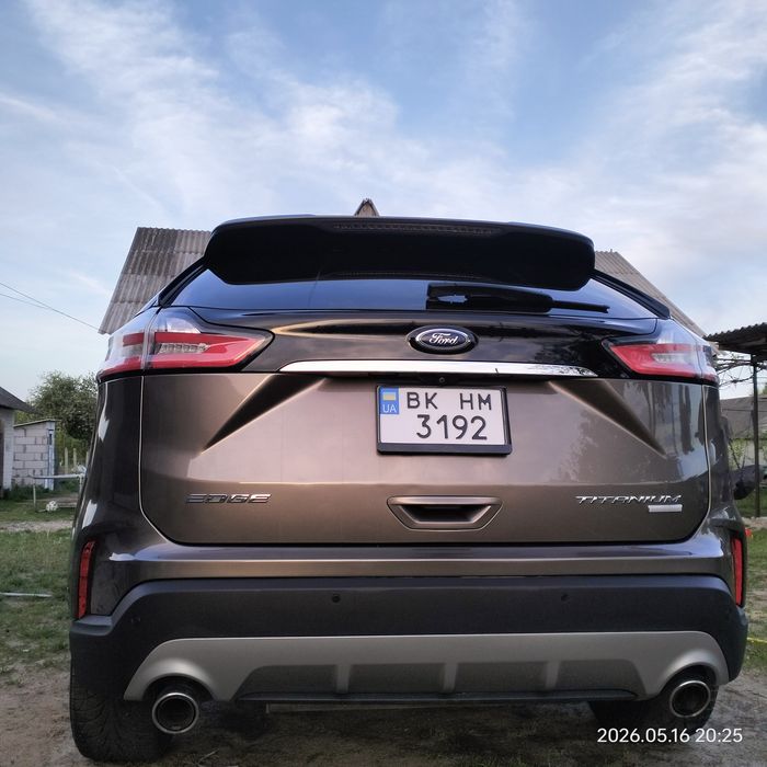 Ford Edge Titanium