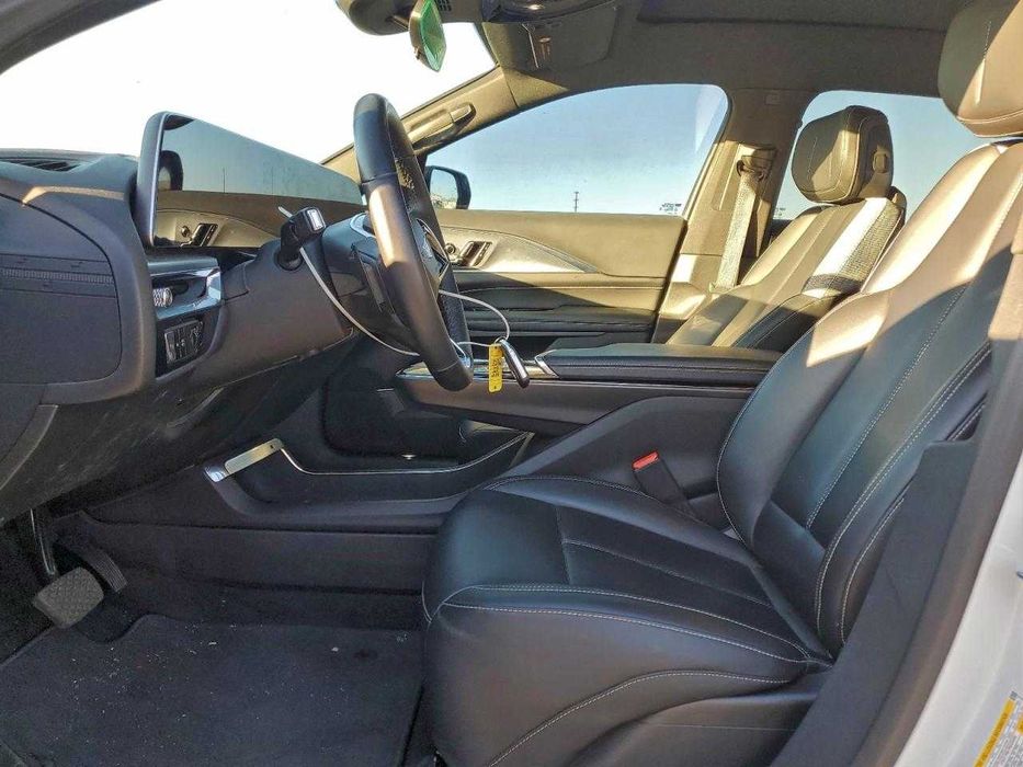 2023 Cadillac LYRIQ TECH з урахуванням нового мита