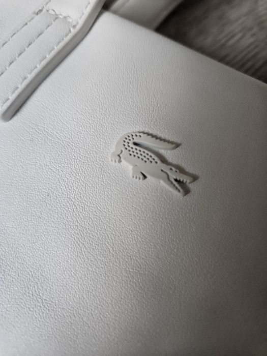 Sprzedam torebke Lacoste