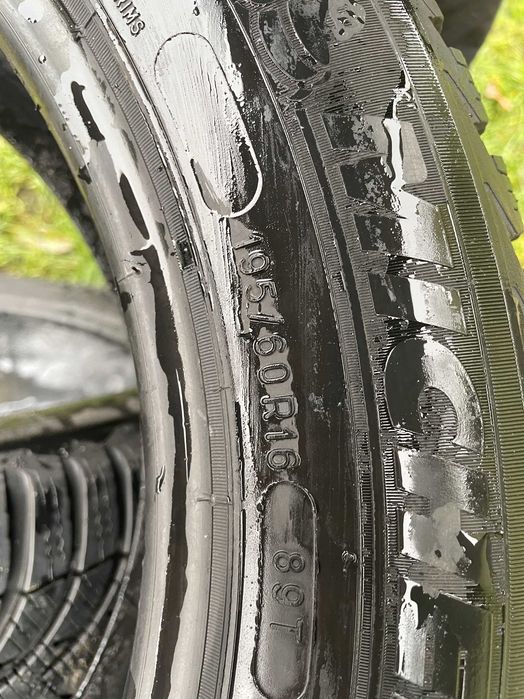 Para opon Michelin 195/60R16