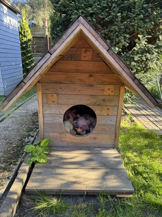 Buda dla psa ocieplana