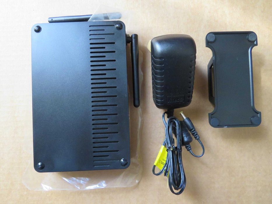 WI-FI HUB USB – Adds Wireless Functionality to 4 Devices, BRAND NEW!64739668464770123